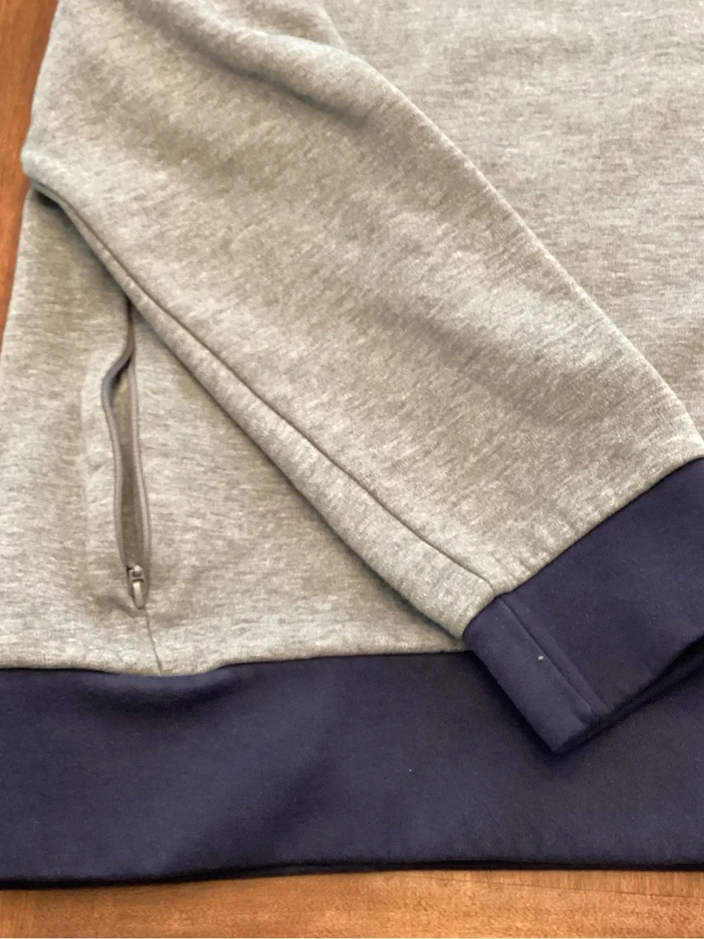 PUMA Men’s Gray Pullover Hooded Long Sleeve Sweatshirt Size M